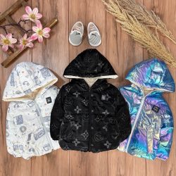 کاپشن طرح دار